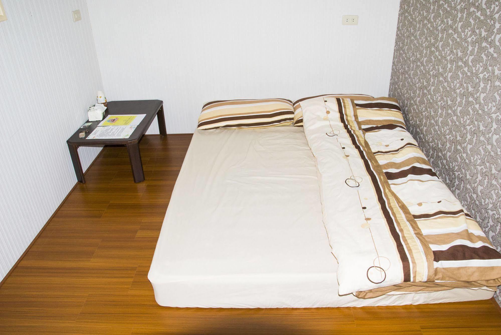 Song Youf Hostel Zhongpu Exterior photo