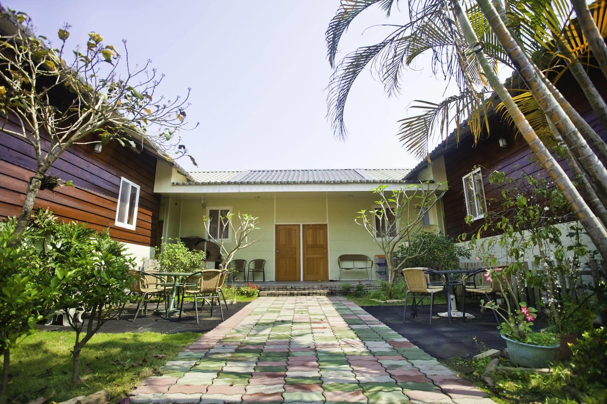 Song Youf Hostel Zhongpu Exterior photo